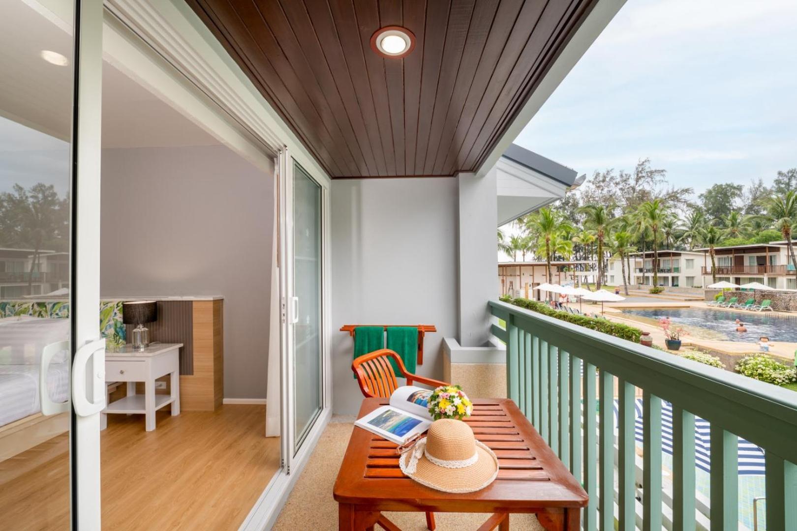The Briza Beach Resort, Khao Lak Sha Extra Plus Exterior photo