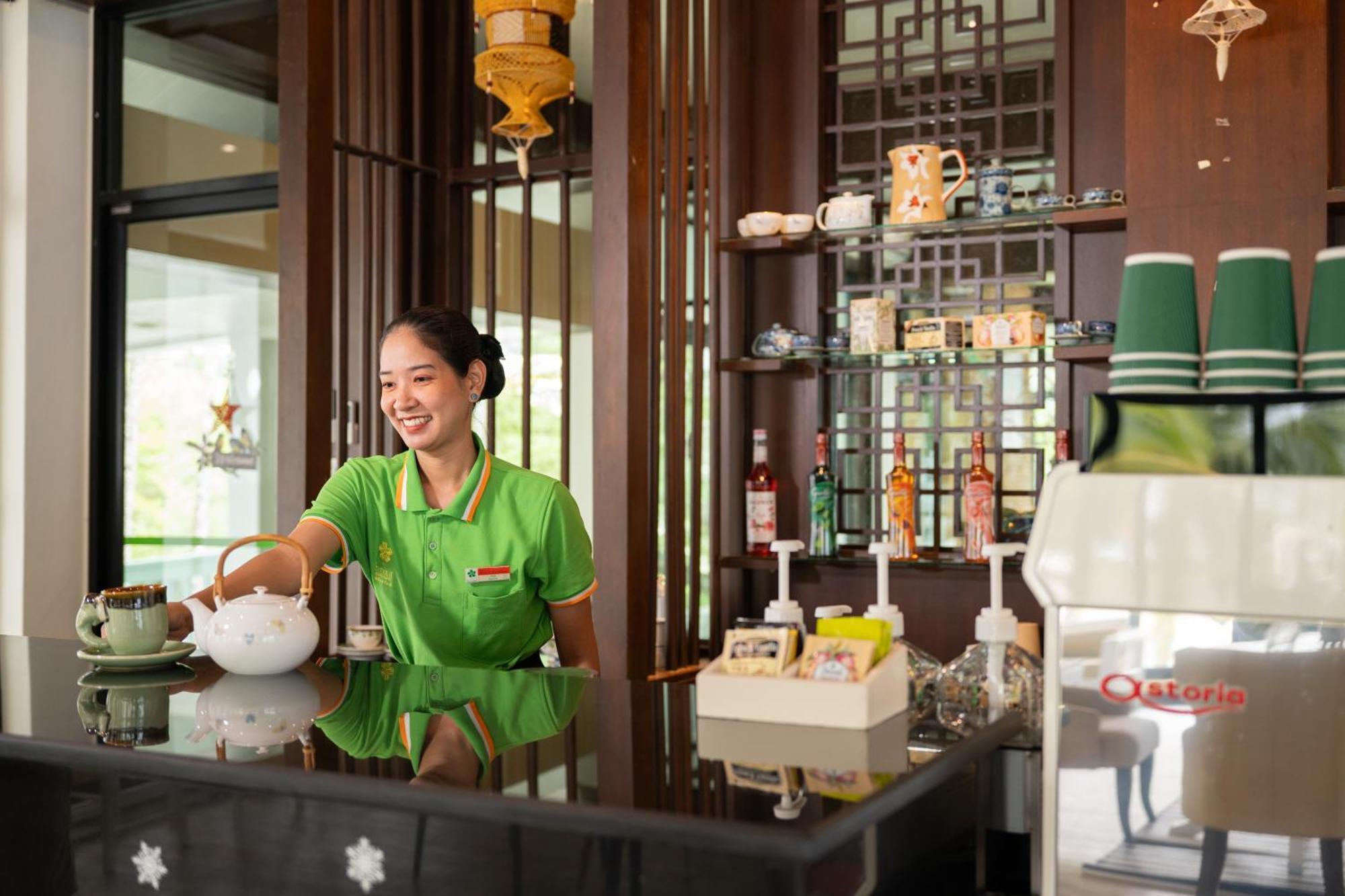 The Briza Beach Resort, Khao Lak Sha Extra Plus Exterior photo